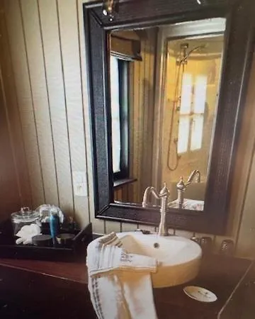 Au Coeur De La Vallée