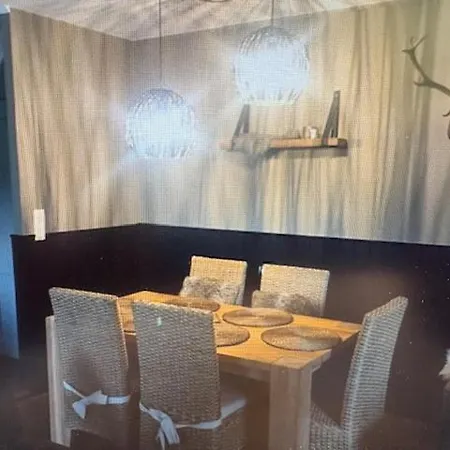 Au Coeur De La Vallée Érezée